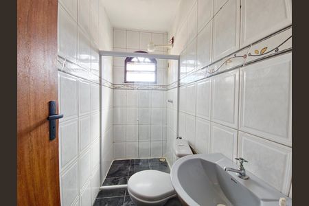Casa para alugar com 30m², 1 quarto e sem vaga Casa para alugar com 30m², 1 quarto e sem vagaBanheiro