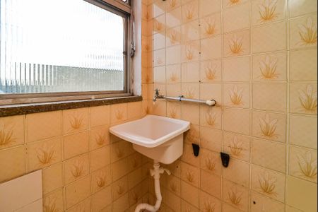 Apartamento à venda com 56m², 2 quartos e 1 vaga Apartamento à venda com 56m², 2 quartos e 1 vagaCozinha e Área de Serviço