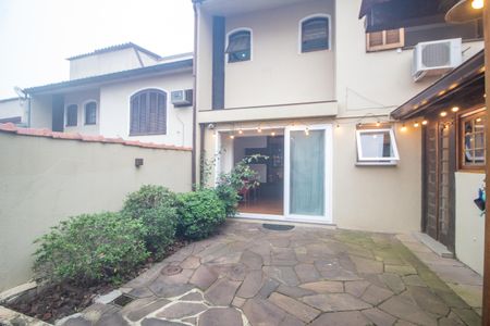 Casa à venda com 300m², 4 quartos e 5 vagasQuintal