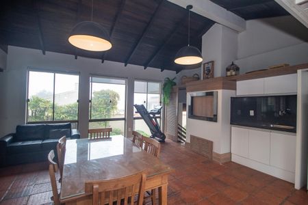 Casa à venda com 300m², 4 quartos e 5 vagasGaragem e Área Gourmet