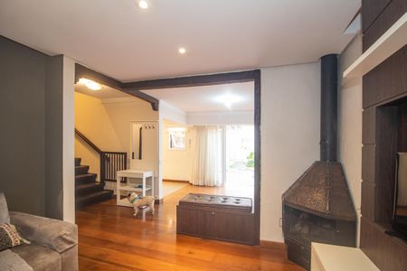 Casa à venda com 300m², 4 quartos e 5 vagasSala