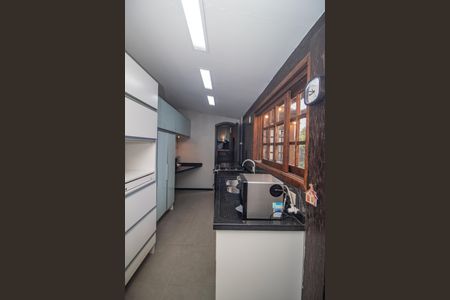 Casa à venda com 300m², 4 quartos e 5 vagasCozinha