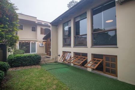 Casa à venda com 300m², 4 quartos e 5 vagasQuintal