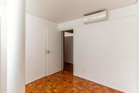 Apartamento à venda com 244m², 4 quartos e 1 vagaSuíte 2