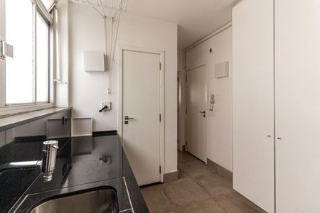 Apartamento à venda com 244m², 4 quartos e 1 vagaÁrea de Serviço