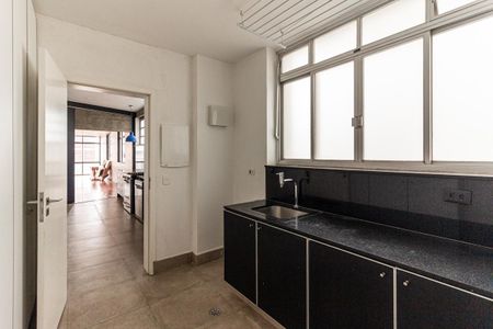 Apartamento à venda com 244m², 4 quartos e 1 vagaÁrea de Serviço