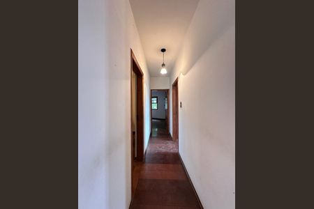 Casa à venda com 300m², 5 quartos e 4 vagas Casa à venda com 300m², 5 quartos e 4 vagasFoto 15