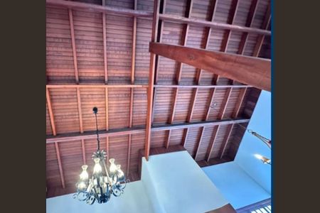 Casa à venda com 300m², 5 quartos e 4 vagas Casa à venda com 300m², 5 quartos e 4 vagasFoto 04