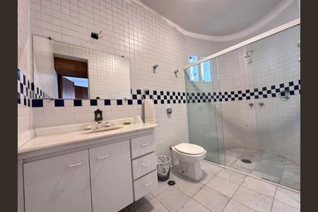 Casa à venda com 300m², 5 quartos e 4 vagas Casa à venda com 300m², 5 quartos e 4 vagasFoto 12