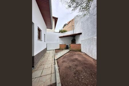 Casa à venda com 300m², 5 quartos e 4 vagas Casa à venda com 300m², 5 quartos e 4 vagasFoto 24