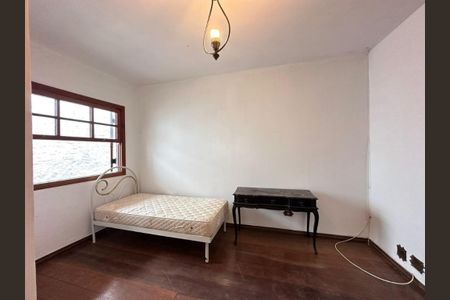 Casa à venda com 300m², 5 quartos e 4 vagas Casa à venda com 300m², 5 quartos e 4 vagasFoto 10