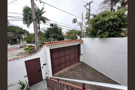 Casa à venda com 300m², 5 quartos e 4 vagas Casa à venda com 300m², 5 quartos e 4 vagasFoto 02