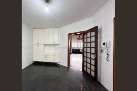 Casa à venda com 300m², 5 quartos e 4 vagas Casa à venda com 300m², 5 quartos e 4 vagasFoto 09