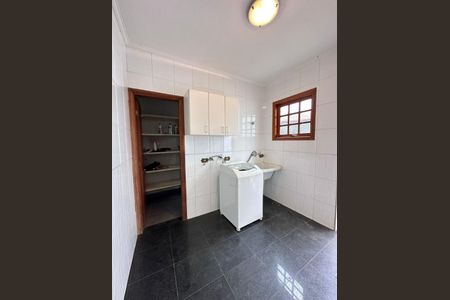 Casa à venda com 300m², 5 quartos e 4 vagas Casa à venda com 300m², 5 quartos e 4 vagasFoto 19