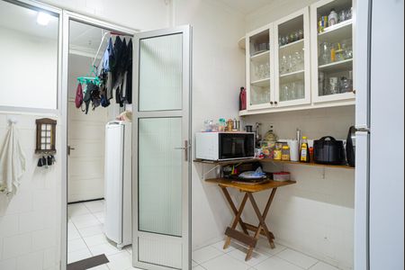 Apartamento à venda com 130m², 3 quartos e sem vagaCozinha
