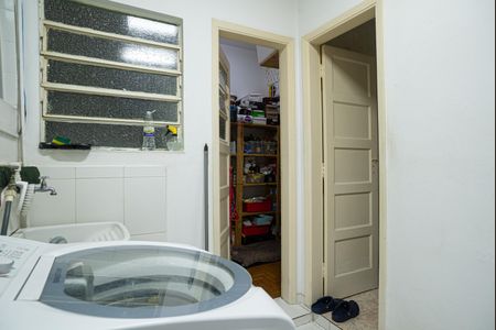 Apartamento à venda com 130m², 3 quartos e sem vagaÁrea de Serviço