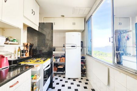 Apartamento à venda com 60m², 2 quartos e sem vagaCozinha