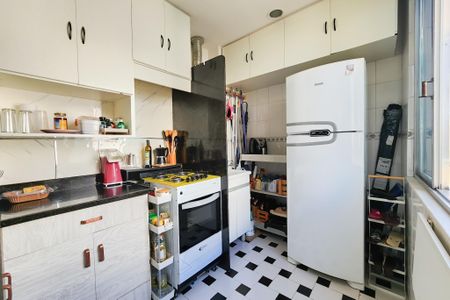 Apartamento à venda com 60m², 2 quartos e sem vagaCozinha