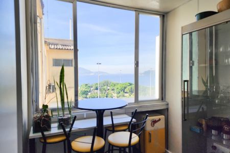 Apartamento à venda com 60m², 2 quartos e sem vagaSala