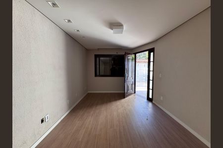 Casa para alugar com 160m², 3 quartos e 4 vagasSala