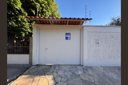 Casa para alugar com 160m², 3 quartos e 4 vagasFachada