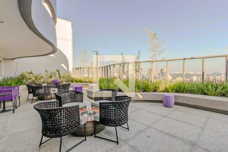 Studio à venda com 32m², 1 quarto e 1 vaga Studio à venda com 32m², 1 quarto e 1 vagaÁrea Comum - Espaço Gourmet