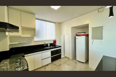 Apartamento à venda com 169m², 3 quartos e 3 vagasCozinha