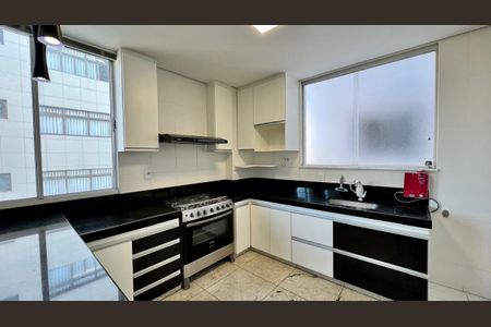 Apartamento à venda com 169m², 3 quartos e 3 vagasCozinha