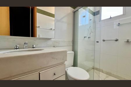 Apartamento à venda com 169m², 3 quartos e 3 vagasBanheiro da Suíte