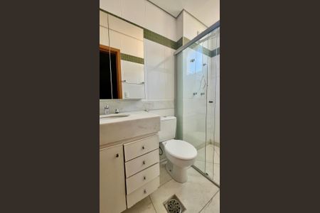 Apartamento à venda com 169m², 3 quartos e 3 vagasBanheiro da Suíte