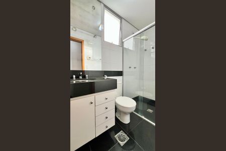 Apartamento à venda com 169m², 3 quartos e 3 vagasBanheiro 1