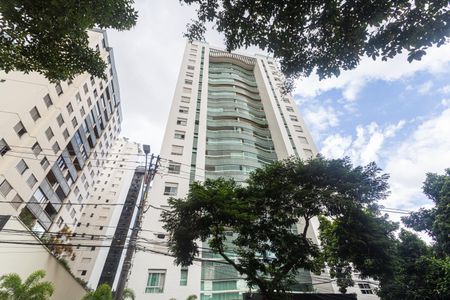 Apartamento à venda com 120m², 4 quartos e 2 vagas Apartamento à venda com 120m², 4 quartos e 2 vagasFachada