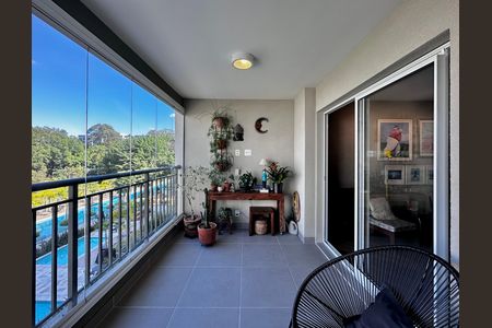 Apartamento à venda com 83m², 2 quartos e 2 vagas Apartamento à venda com 83m², 2 quartos e 2 vagasVaranda