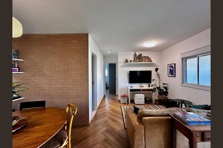 Apartamento à venda com 83m², 2 quartos e 2 vagas Apartamento à venda com 83m², 2 quartos e 2 vagasSala