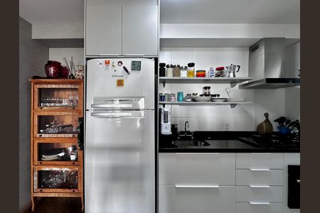 Apartamento à venda com 83m², 2 quartos e 2 vagas Apartamento à venda com 83m², 2 quartos e 2 vagasCozinha