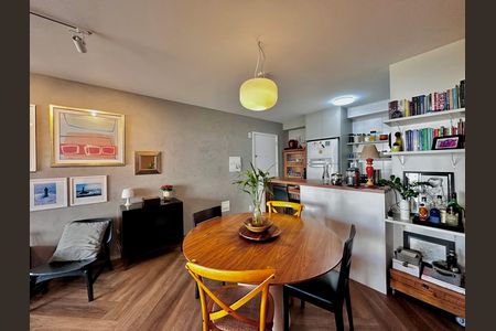 Apartamento à venda com 83m², 2 quartos e 2 vagas Apartamento à venda com 83m², 2 quartos e 2 vagasSala