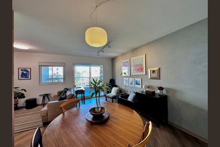 Apartamento à venda com 83m², 2 quartos e 2 vagas Apartamento à venda com 83m², 2 quartos e 2 vagasSala