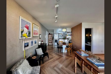Apartamento à venda com 83m², 2 quartos e 2 vagas Apartamento à venda com 83m², 2 quartos e 2 vagasSala