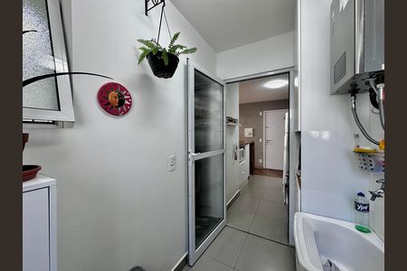 Apartamento à venda com 83m², 2 quartos e 2 vagas Apartamento à venda com 83m², 2 quartos e 2 vagasÁrea de Serviço