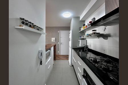 Apartamento à venda com 83m², 2 quartos e 2 vagas Apartamento à venda com 83m², 2 quartos e 2 vagasCozinha