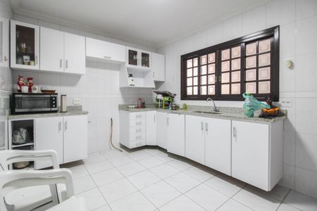 Casa para alugar com 250m², 4 quartos e 2 vagasCozinha