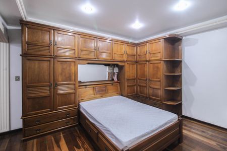 Casa para alugar com 250m², 4 quartos e 2 vagasSuíte 2