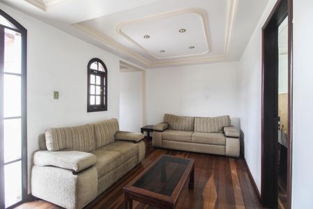 Casa para alugar com 250m², 4 quartos e 2 vagasSala 2