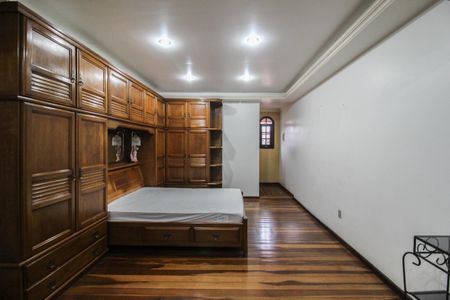 Casa para alugar com 250m², 4 quartos e 2 vagasSuíte 2