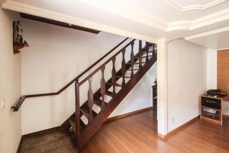 Casa para alugar com 250m², 4 quartos e 2 vagasSala