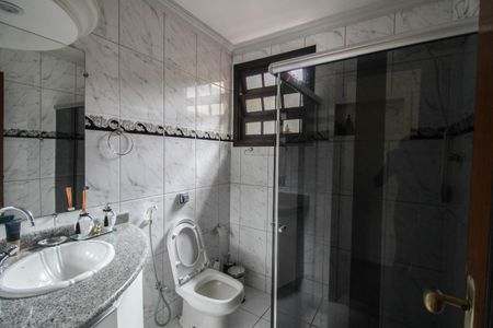 Casa para alugar com 250m², 4 quartos e 2 vagasBanheiro Social