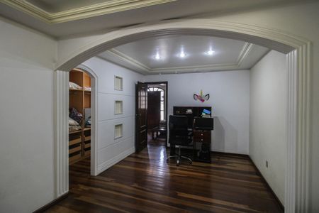 Casa para alugar com 250m², 4 quartos e 2 vagasSuíte 1