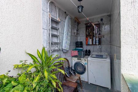 Casa à venda com 349m², 3 quartos e 3 vagas Casa à venda com 349m², 3 quartos e 3 vagasÁrea de Serviço