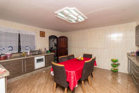 Casa à venda com 349m², 3 quartos e 3 vagas Casa à venda com 349m², 3 quartos e 3 vagasCozinha