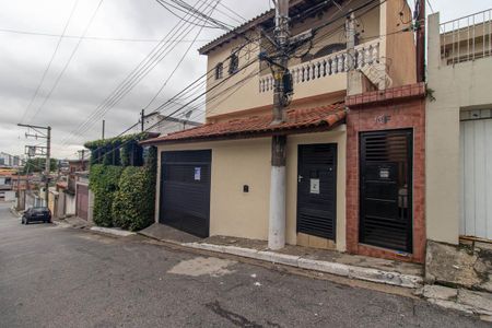 Casa à venda com 349m², 3 quartos e 3 vagas Casa à venda com 349m², 3 quartos e 3 vagasFachada